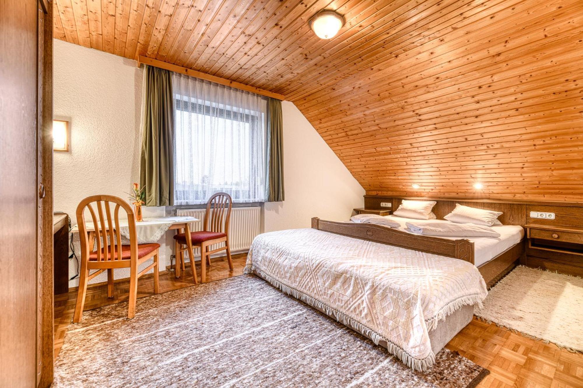 Gasthaus Hecht Höchst Esterno foto
